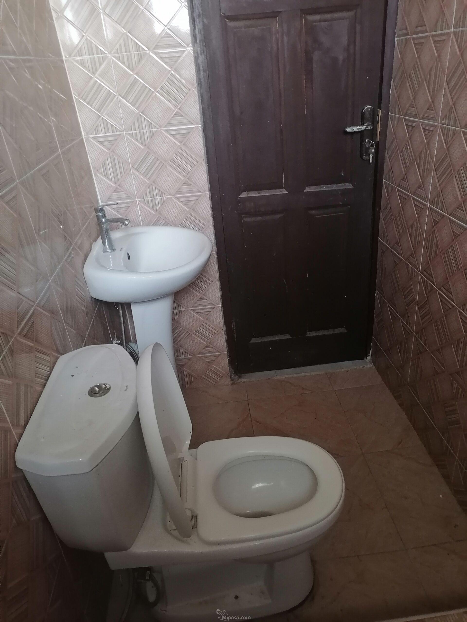 Chamber and hall self contain at Kasoa