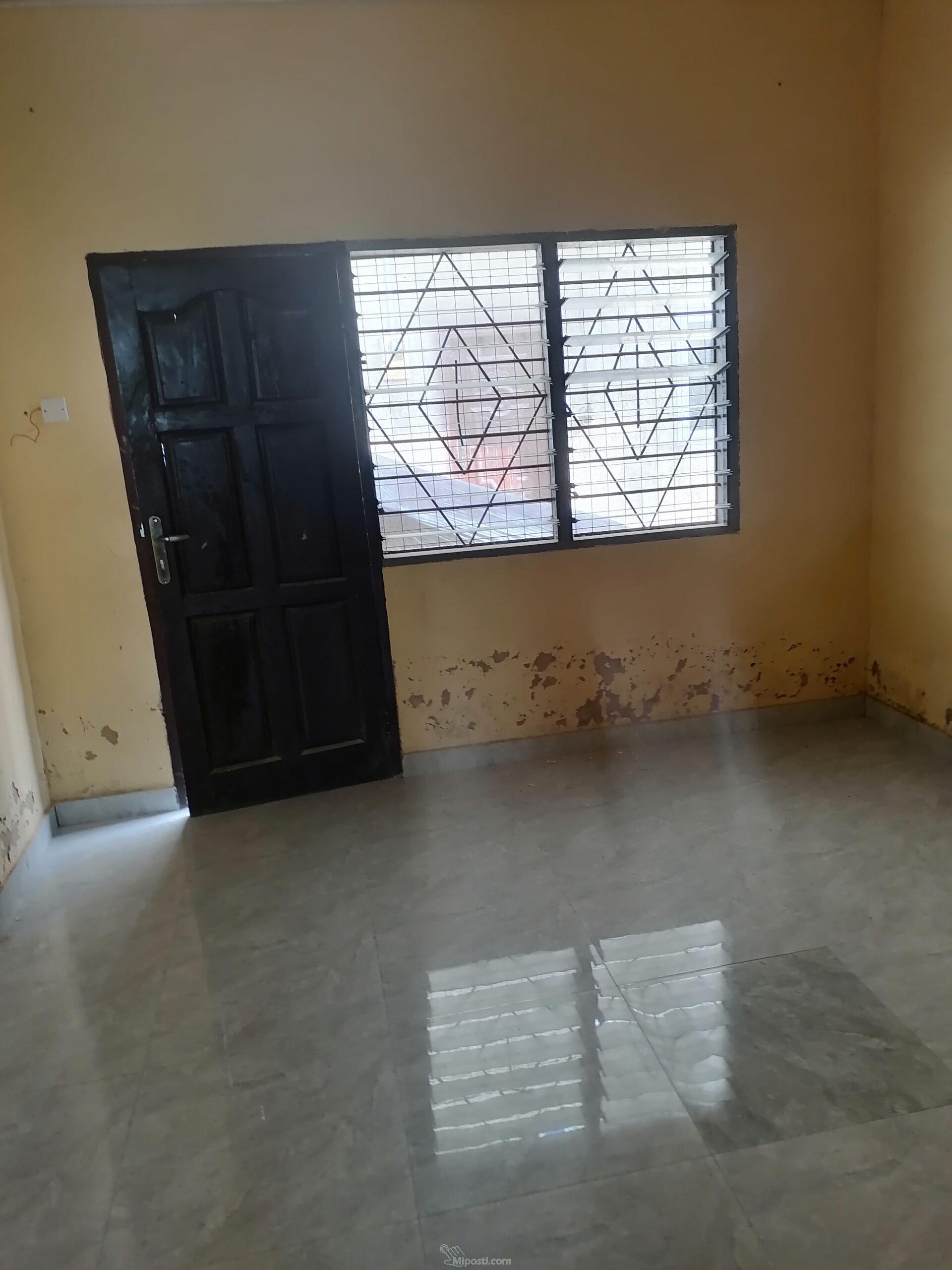 Chamber and hall self contain at Kasoa