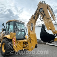 Massive 420 Backhoe Loaders for Sale in Ghana