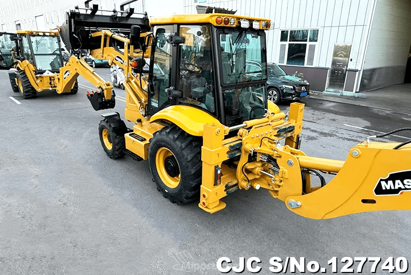 Massive 3CX Side Shift Backhoe Loaders for Sale in Guyana